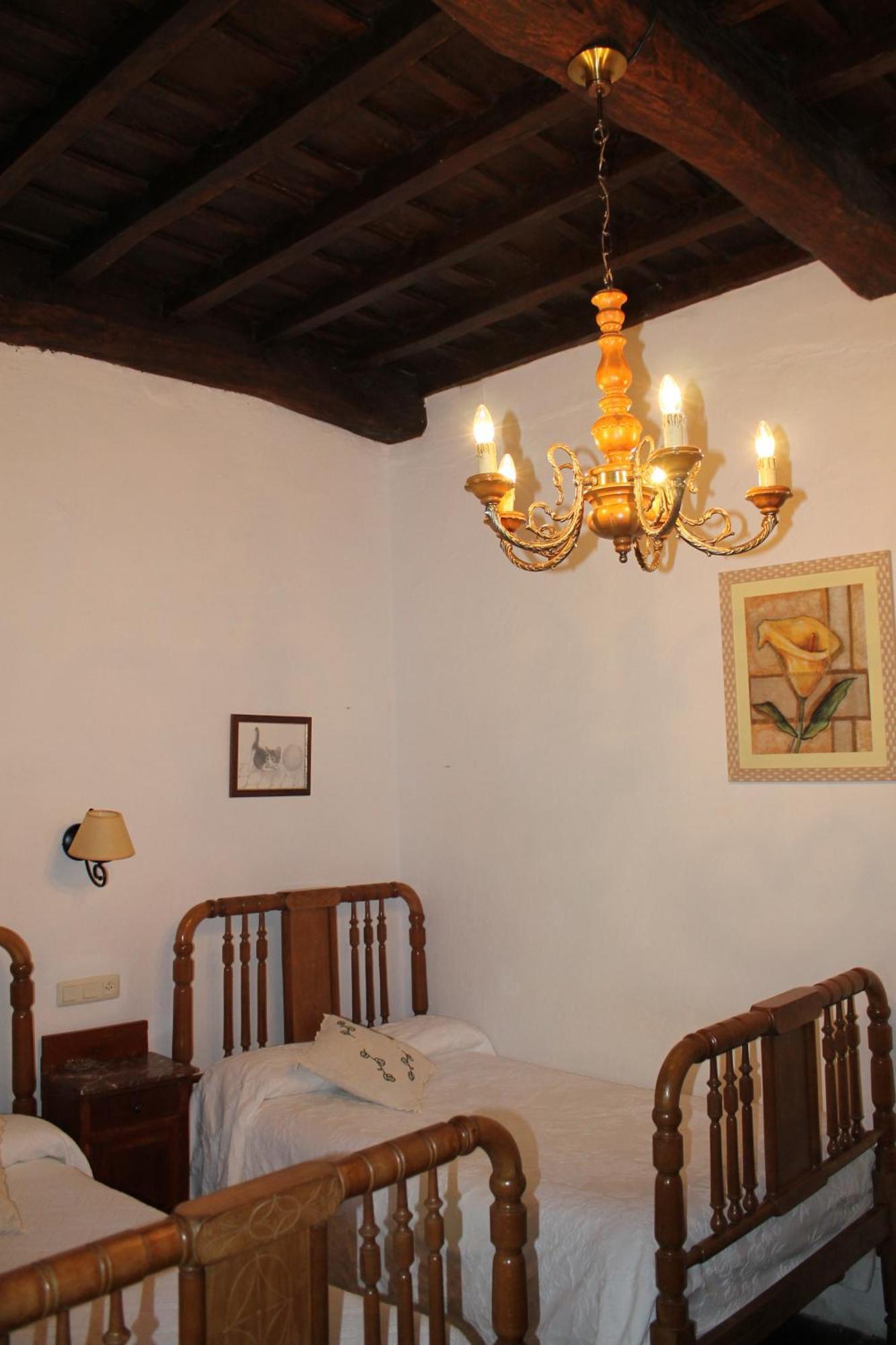 Casona De Trevino Guest House Cosgaya Exterior photo